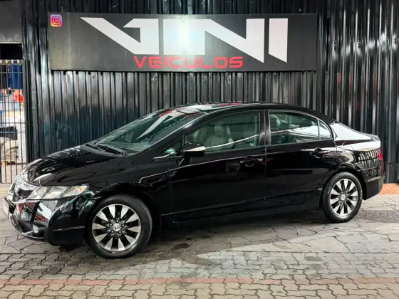 HONDA CIVIC 1.8 LXL 16V FLEX 4P AUTOMÁTICO HONDA CIVIC 1.8 LXL 16V FLEX 4P AUTOMÁTICO