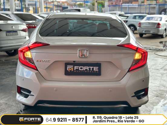 HONDA-CIVIC-2021