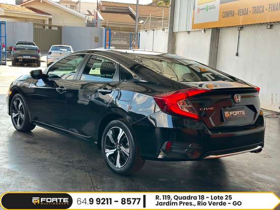 HONDA-CIVIC-2021
