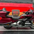 HONDA GL 1800 GOLD WING TOUR HONDA GL 1800 GOLD WING TOUR