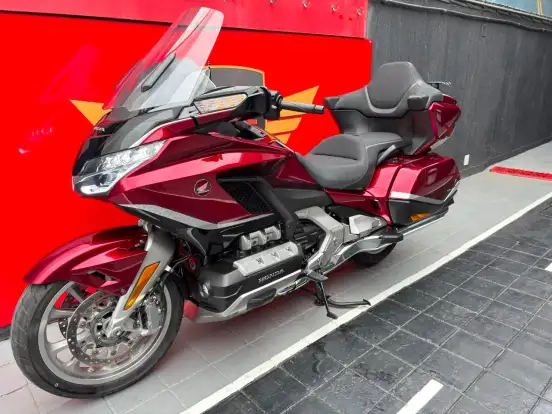 HONDA-GL 1800 GOLD WING TOUR HONDA-GL 1800 GOLD WING TOUR-2021