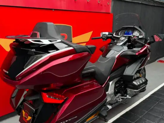 HONDA-GL 1800 GOLD WING TOUR HONDA-GL 1800 GOLD WING TOUR-2021