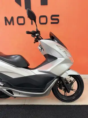 HONDA-PCX-2017