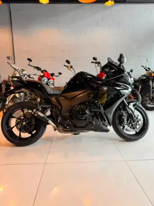 HONDA-VFR 1200F-2011