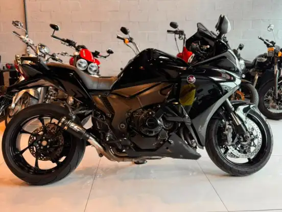 HONDA-VFR 1200F HONDA-VFR 1200F-2011