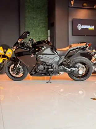 HONDA-VFR 1200F-2011