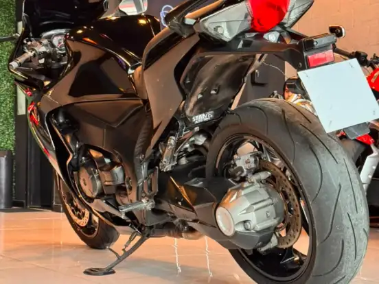 HONDA-VFR 1200F HONDA-VFR 1200F-2011