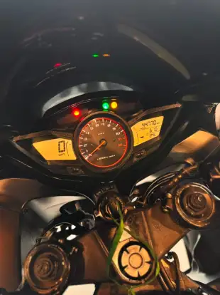 HONDA-VFR 1200F-2011