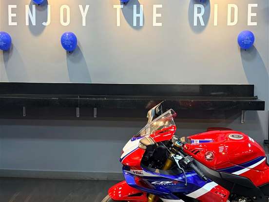 HONDA-CBR 1000RR-R FIREBLADE SP HONDA-CBR 1000RR-R FIREBLADE SP-2026