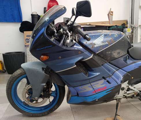 HONDA-CBR 450 SR-1992