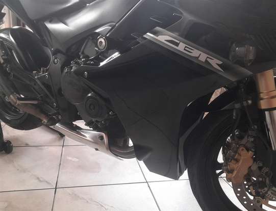 HONDA-CBR 600F HONDA-CBR 600F-2011
