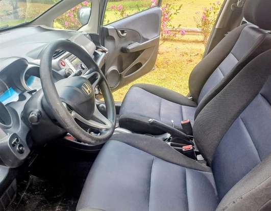 HONDA-FIT-2012