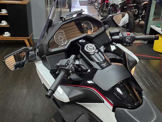 HONDA-GL 1800 GOLD WING TOUR HONDA-GL 1800 GOLD WING TOUR-2024