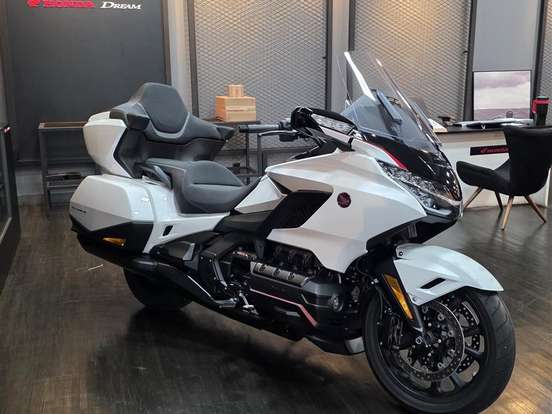 HONDA-GL 1800 GOLD WING TOUR HONDA-GL 1800 GOLD WING TOUR-2024