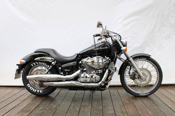 HONDA SHADOW 750 
