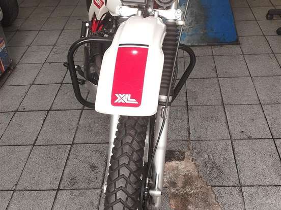 HONDA-XL 250R HONDA-XL 250R-1982