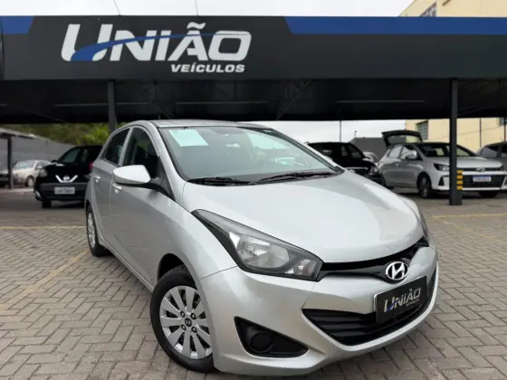 HYUNDAI HB20 1.0 COMFORT PLUS 12V FLEX 4P MANUAL HYUNDAI HB20 1.0 COMFORT PLUS 12V FLEX 4P MANUAL