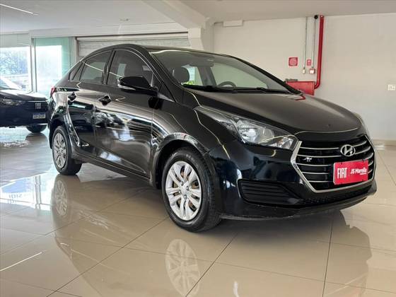HYUNDAI HB20S 1.0 COMFORT PLUS 12V FLEX 4P MANUAL