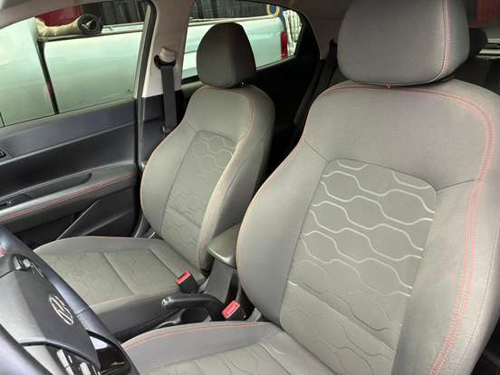 HYUNDAI-HB20X-2021