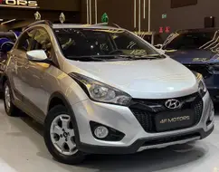 HYUNDAI HB20X 1.6 16V PREMIUM FLEX 4P AUTOMÁTICO HYUNDAI HB20X 1.6 16V PREMIUM FLEX 4P AUTOMÁTICO