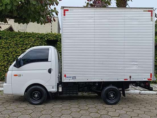 HYUNDAI-HR-2.5 LONGO SEM CAÇAMBA 4X2 16V 130CV TURBO INTERCOOLER DIESEL 2P MANUAL HYUNDAI-HR-2020
