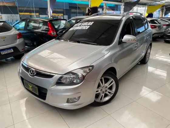 HYUNDAI I30 CW 2.0 MPFI 16V GASOLINA 4P AUTOMÁTICO HYUNDAI I30 CW 2.0 MPFI 16V GASOLINA 4P AUTOMÁTICO