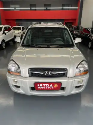 HYUNDAI-TUCSON-2012