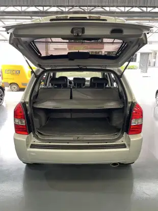 HYUNDAI-TUCSON-2012