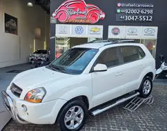 HYUNDAI TUCSON 2.0 MPFI GLS 16V 143CV 2WD FLEX 4P AUTOMÁTICO HYUNDAI TUCSON 2.0 MPFI GLS 16V 143CV 2WD FLEX 4P AUTOMÁTICO