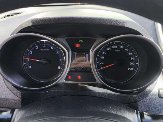 HYUNDAI-HB20-1.6 COMFORT PLUS 16V FLEX 4P MANUAL HYUNDAI-HB20-2017