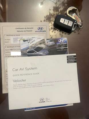 HYUNDAI-VELOSTER-2011