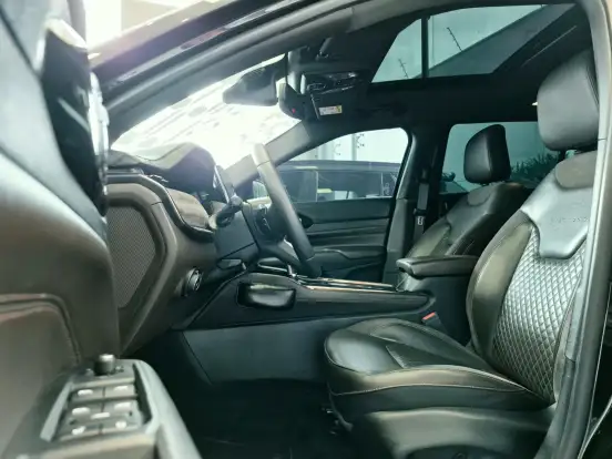 JEEP-COMMANDER-2022
