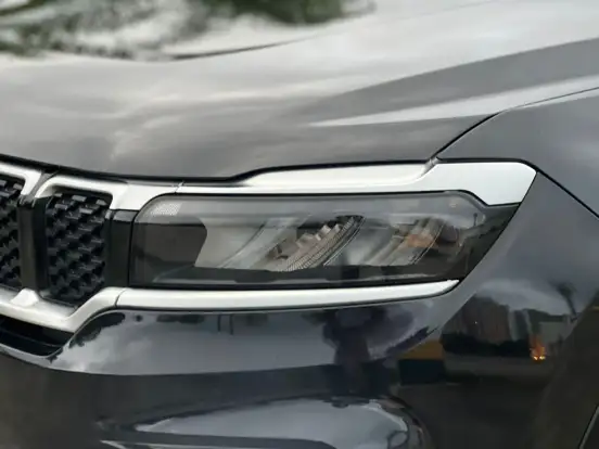 JEEP-COMMANDER-2021