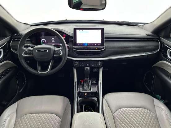 JEEP-COMMANDER-2023