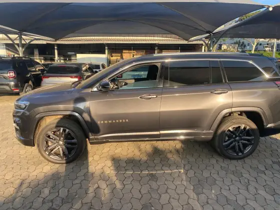 JEEP COMMANDER 2.0 HURRICANE 4 TURBO GASOLINA OVERLAND AT9