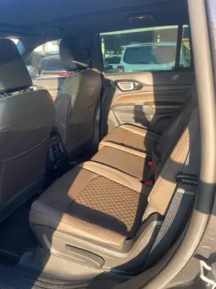 JEEP-COMMANDER-2024