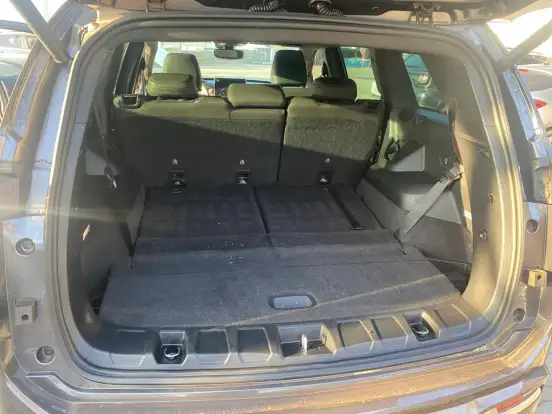 JEEP-COMMANDER-2.0 HURRICANE 4 TURBO GASOLINA OVERLAND AT9 JEEP-COMMANDER-2024