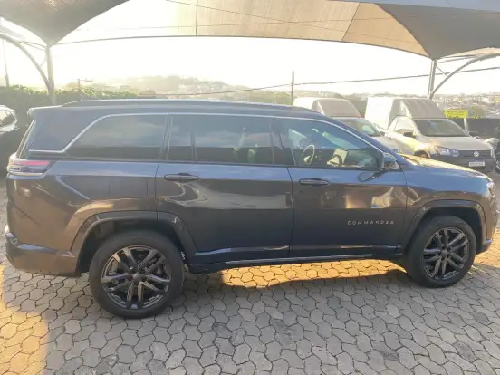 JEEP-COMMANDER-2.0 HURRICANE 4 TURBO GASOLINA OVERLAND AT9 JEEP-COMMANDER-2024