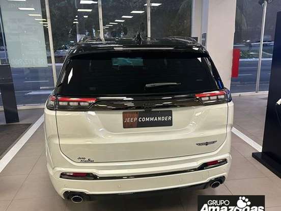 JEEP-COMMANDER-2.0 HURRICANE 4 TURBO FLEX BLACKHAWK AT9 JEEP-COMMANDER-2026