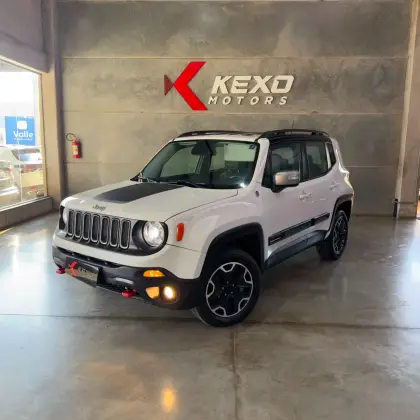 JEEP RENEGADE 2.0 16V TURBO DIESEL TRAILHAWK 4P 4X4 AUTOMÁTICO JEEP RENEGADE 2.0 16V TURBO DIESEL TRAILHAWK 4P 4X4 AUTOMÁTICO