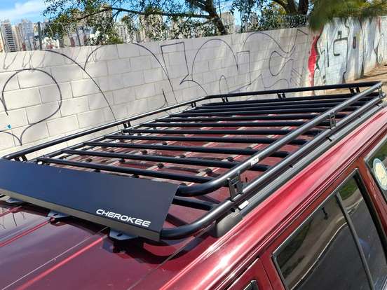 JEEP-CHEROKEE-4.0 SPORT 4X4 6I 12V GASOLINA 4P AUTOMÁTICO JEEP-CHEROKEE-2000