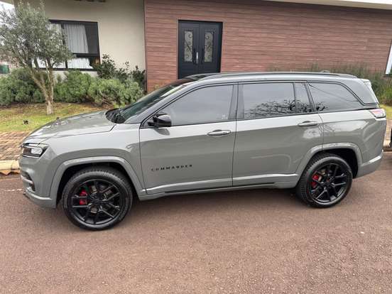 JEEP-COMMANDER-2024