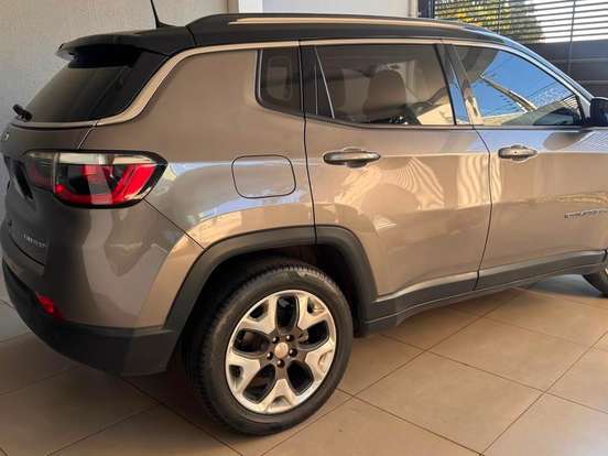 JEEP-COMPASS-2.0 16V FLEX LIMITED AUTOMÁTICO JEEP-COMPASS-2018