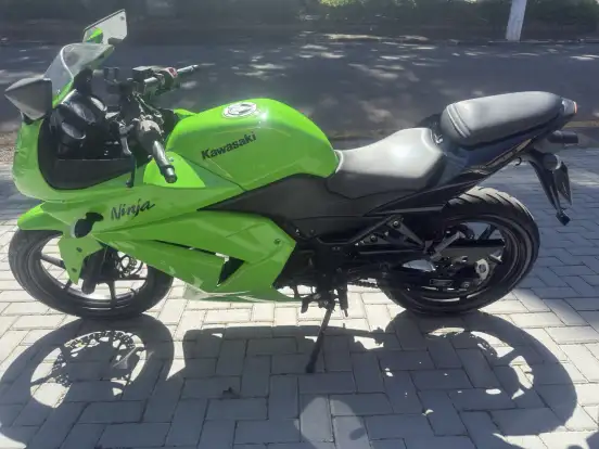 KAWASAKI-NINJA 250R KAWASAKI-NINJA 250R-2010