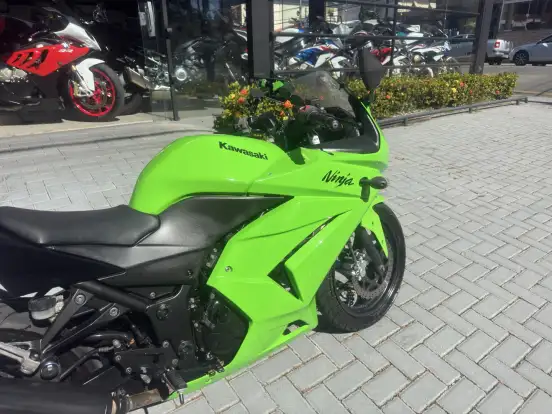 KAWASAKI-NINJA 250R KAWASAKI-NINJA 250R-2010