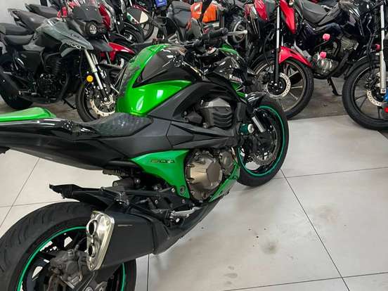 KAWASAKI-Z800 KAWASAKI-Z800-2014