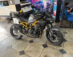 KAWASAKI Z900 KAWASAKI Z900