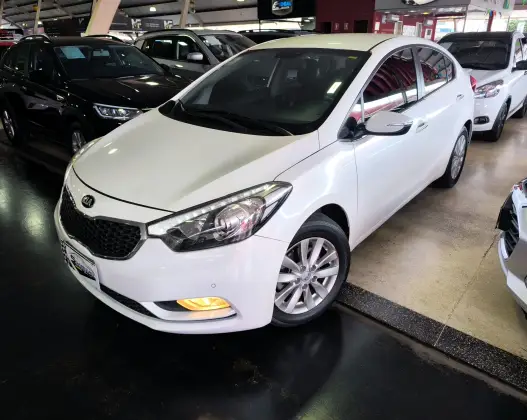 KIA CERATO 1.6 SX 16V FLEX 4P AUTOMÁTICO KIA CERATO 1.6 SX 16V FLEX 4P AUTOMÁTICO