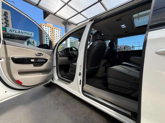 KIA-CARNIVAL-3.3 EX V6 24V GASOLINA 4P AUTOMATICO KIA-CARNIVAL-2017