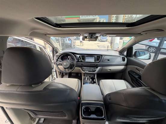 KIA-CARNIVAL-3.3 EX V6 24V GASOLINA 4P AUTOMATICO KIA-CARNIVAL-2017